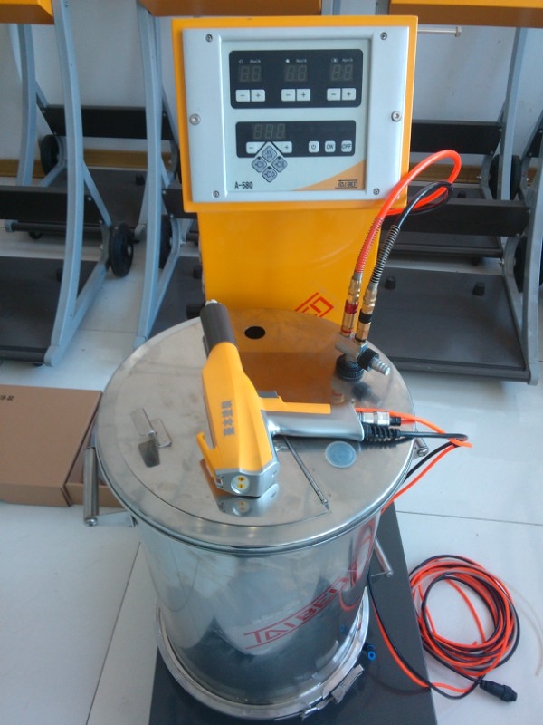 臺(tái)本靜電噴粉機(jī)